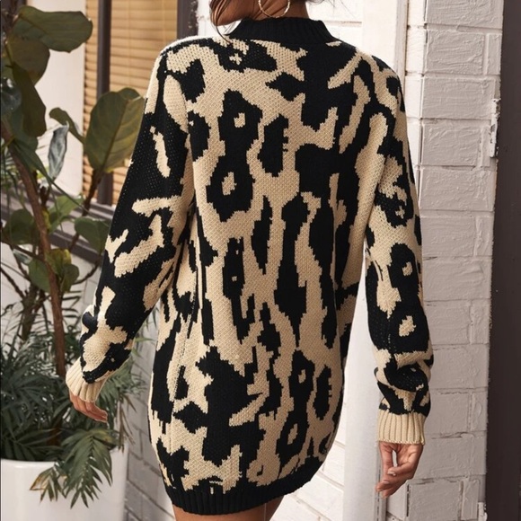Leopard Print Longline Sweater - Picture 2 of 5
